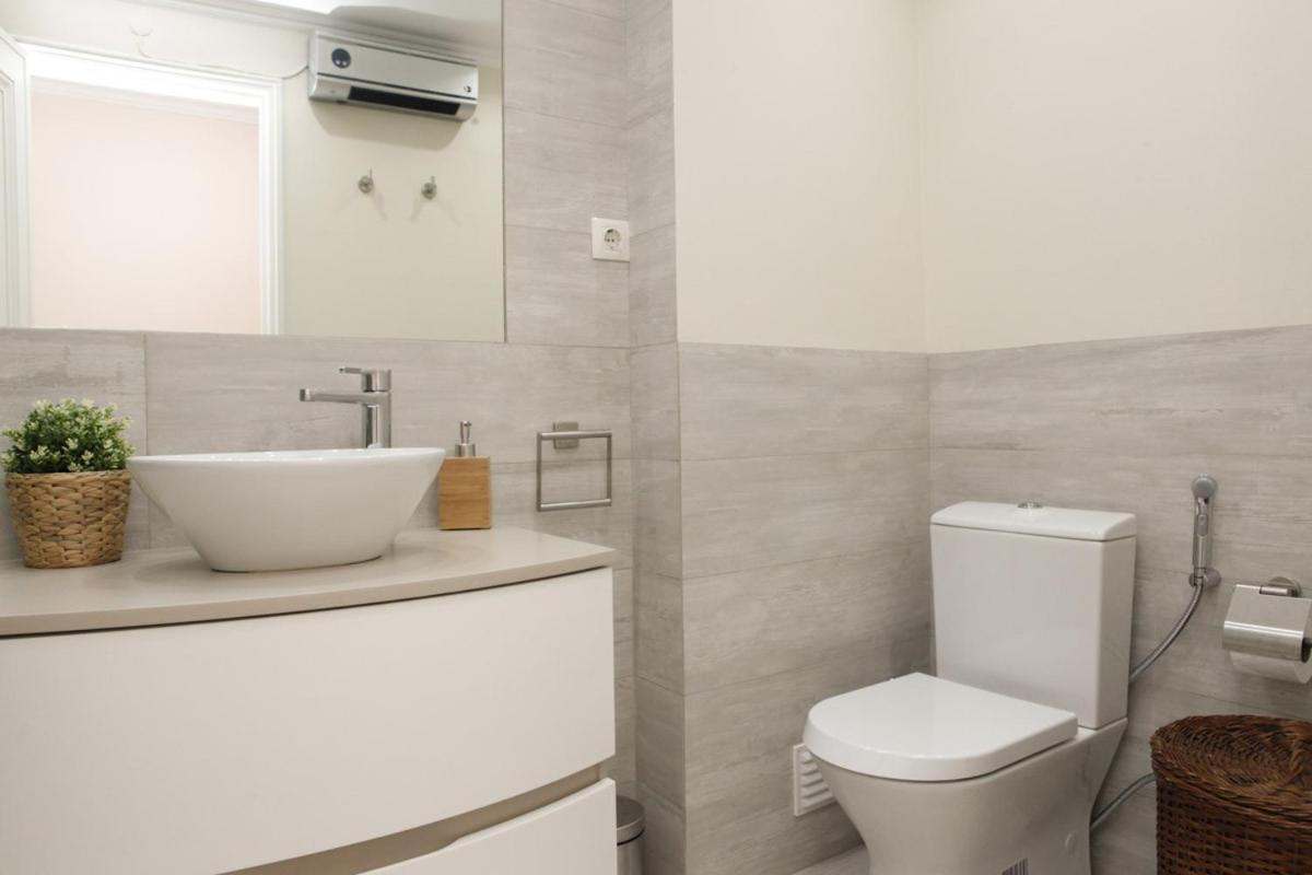 The Words' In The Heart Of Appartement Cascais